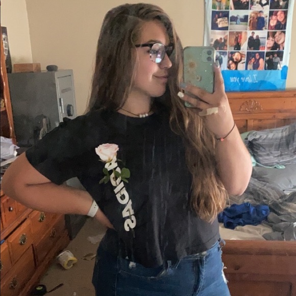 Meet your Posher, Kayce - Picture 5 of 6